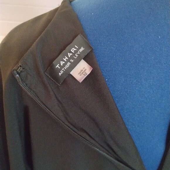 Tahari wrap dress size 12 - Picture 3 of 3